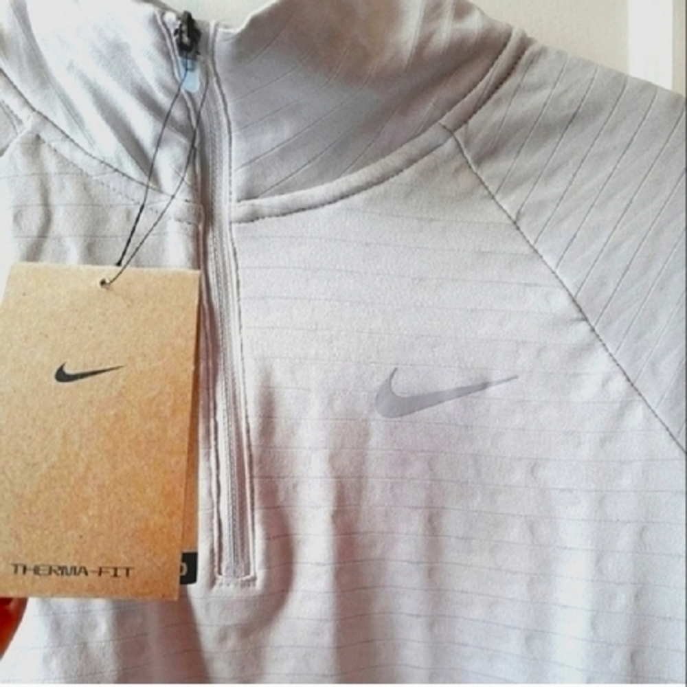 New Nike Therma-Fit Running Top